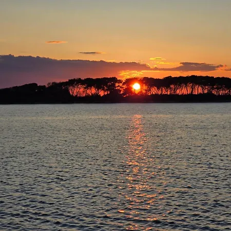 Alg Con Parcheggio Lägenhetshotell Porto Cesareo
